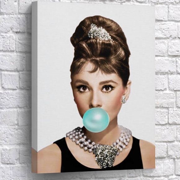 Meet your Posher, Tiffany - Picture 2 of 2